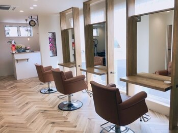 リッカロッカ(hairsalonRICCAROCCA)の写真/クセは、抑えたいけど、ぺたんこにはなりたくない!!ダメージレス、時短セットの《シルキーエステ》