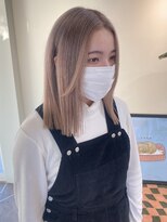 ロカ(roka)&nbsp;ぱつっとミディアム　/ ミルクティーグレージュ