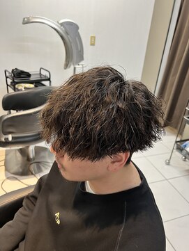 アイズ 海老名(AIZU) ツイストスパイラル　波巻きスパイラルパーマツーブロックウルフ