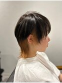 ベージュのインナー/ショートウルフヘア/グレイ