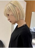 インナーカラーボブ前髪くびれショートボブ前下がりショート