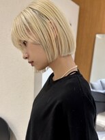 ヤイエ 青山店(yiye)&nbsp;インナーカラーボブ前髪くびれショートボブ前下がりショート