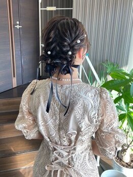 リンクス(LINKS)の写真/最近流行のゆるふわセット～上品なお呼ばれスタイルまで幅広く対応♪ブライダルヘアもお任せください☆