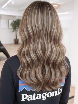 ヘアサロン エフ 渋谷(F) #ハイライト#ブリーチ#ミルクティーベージュ