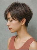 ハンサムショート×くびれフォルム｜大人の上品ショート