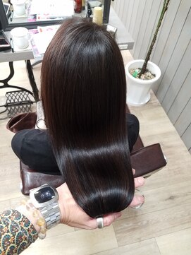 ルーミールーム(RoomieRoom) ツヤ髪ロング/透明感/髪質改善/夏カラーアッシュブラック/20代