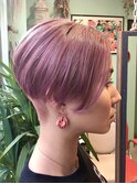 ピンクパープル×刈り上げショート