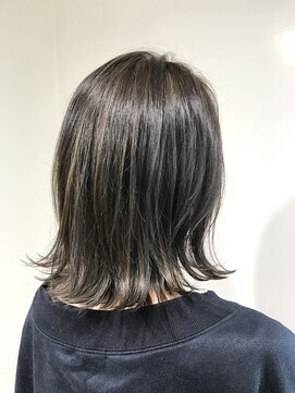 アズール 草加(azule) ベース暗めの透け感ハイライト