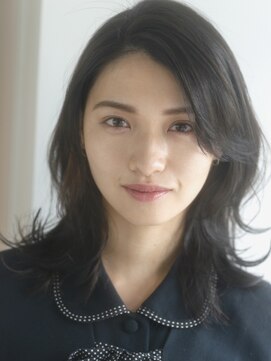 エミュ 表参道 青山(emu) 【emu井上信洋】大人かわいいゆるくびれミディアム【エミュ】