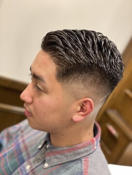 ヒロギンザバーバーショップ 神楽坂店(HIRO GINZA BARBER SHOP) 【スキンフェード×7:3】サイドパート/ハードパート/理容室