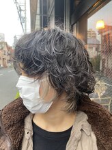 髪の体力を見極め、、ダメージレスなもちの良いパーマを＊