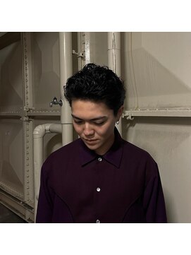 ウェルネス(Wellness) ツイストスパイラルサイドパートスキンフェード15