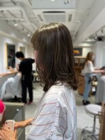 エヌ トーキョー(enu TOKYO) ツヤ感あふれるマット系ペールベージュ　脱白髪染め　学芸大学