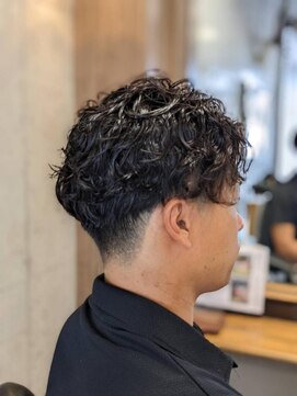 ワンワンオー バーバーショップ コンチネンタル(@110 BARBER SHOP continental) ニュアンスパーマ