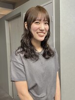 リブロ(LiBro) ペールベージュ大人ガーリーウェーブミディアム似合わせカット