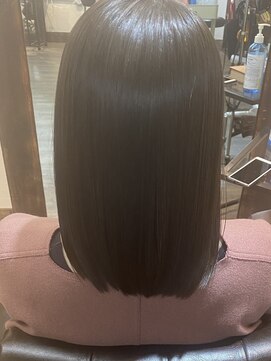 アティック(attic) ミディアム/ロング/ボブ/髪質改善/縮毛矯正/美髪/トリートメント