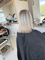 アルーナビューティデザイン シャドールーツ