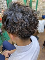 アンフィ 神奈川新町(Anphi)&nbsp;スーツにも相性抜群☆刈り上げマッシュ&パーマ