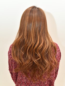 エモーション ヘアーメイクの写真/あなたの個性を活かしたデザインカラーをご提案♪立体感のある仕上がりに、周りと差が付くスタイルに!