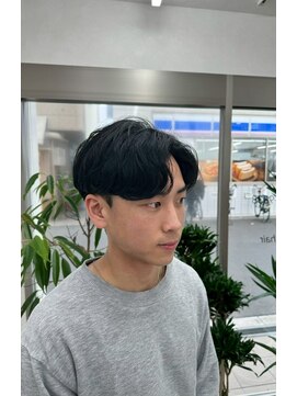 セイル(Sail) 刈り上げセンターパートクリーンカジュアルヘア