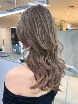 アルバム 池袋(ALBUM) ロング韓国ヘアブリーチ顔周りレイヤー_ba572672