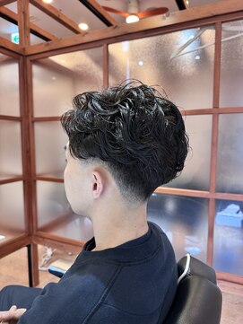 ラウハ 海浜幕張(RAUHA) MEN’S HAIR/サーフカール/刈り上げセンターパート/海浜幕張