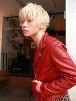 シティ(sity.)&nbsp;天神　ブリーチ　ブロンド　レイヤーカット