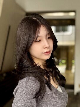 ディオ アンド ルーチェ(Dio&Luce) 韓国風くびれレイヤー×暗髪艶ロング