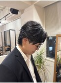 パーマ残りを活かした大人のニュアンスセンターパート