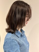 ラミエバイメルト 下北沢(lamie by melt)&nbsp;クビレミディアムレイヤーボブ顔周りカットラベンダーグレージュ