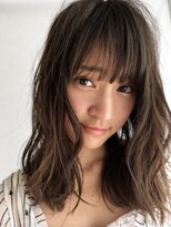 チェルシー 表参道 学生限定 クリアアッシュな外国人のくせ毛風パーマ