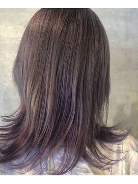 アティック ヘアーデザインアンドリラクゼーション(attic hair design&relaxation) インナーカラー