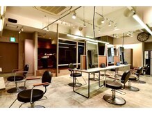 ラフィス ヘアー ルーム 難波本店(La fith hair room)