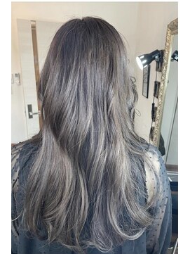 シェアトラスト(share trust) ロングカット＋ケアプロ＋イルミナカラー