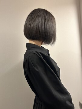 チャプター 問屋町(chapter) シルバーグレージュ切りっぱなしボブミニボブ前下がりボブ韓国