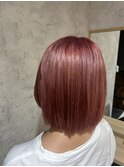 ピンクベージュ