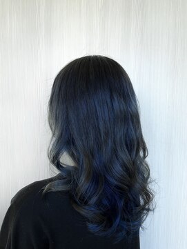 ビューティシモ 入間(Beautissimo) インナーカラー　ネイビー×ブルー