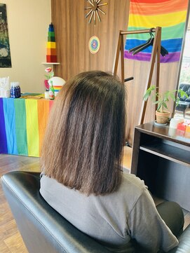 シアター(THEATRE) ミディアム。