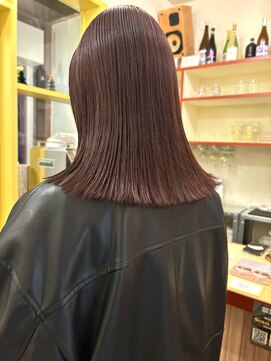 ヒントステーション(HINTSTATION) 〈浅草 半個室〉ショートバング/ローズピンク