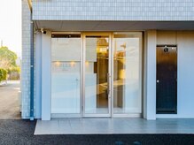 コレット アトリエ(COLLET atelier)の雰囲気（地肌の弱い方でもできる髪の毛を自然に明るく染める脱白髪染め）