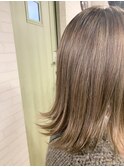 グレージュ