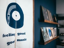 セッション オールドアンドニューバーバー(SESSION old and new barber)の雰囲気（心地よい空間と音楽でゆったりとした時間をお過ごしください。）