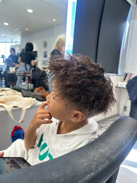 メンズサロン キング 高槻店(Men’s salon K!ng) 波巻きツイストスパイラルパーマ/フェザーパーマ/眉毛/メンズ