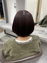 ラミン(LAMIN)&nbsp;まとまるボブとディープレッドカラー