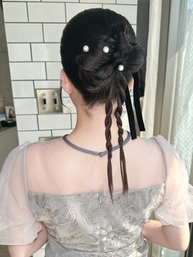 チャオ バイ ミチ(Chao by MICHI) 【ChaoMICHI yu-ka】編み下ろし シニヨン 三つ編みヘア 結婚式