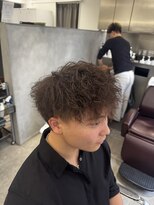 グルーマーズトウキョウ(GROOMER/S TOKYO)&nbsp;メンズパーマ/波巻きツイストスパイラル/神保町/スペインカール