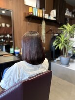 アオイ(Aoi)&nbsp;白髪染めにも◎髪質改善トリートメントでまとまる艶ボブに