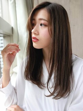 ルティア(Lutia) フェザーロング さらつやストレート 簡単スタイリング★★