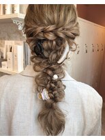 フィガロ ウメダ(FIGARO UMEDA)&nbsp;【FIGARO　umeda】ミルクティーベージュ編み下ろしアレンジ