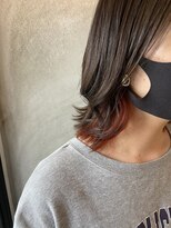 キキ(kiki)&nbsp;切りっぱなしボブ×インナーカラー＊